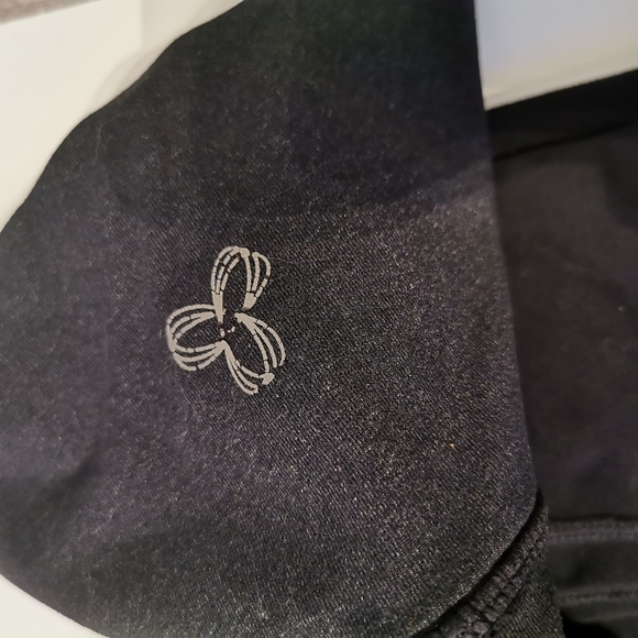 SOLD - TNA | Buy 2 get 1 Free Leggings in Black, XS - Picture 7 of 8